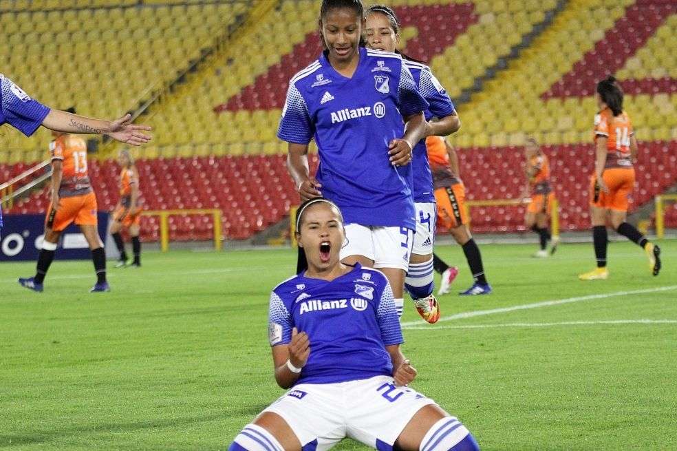 Adriana Ojeda, jugadora de Millonarios tras anotar contra Llaneros.