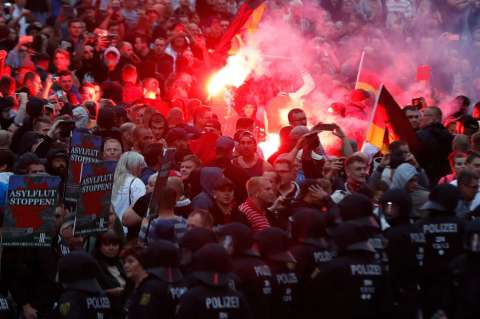 Dresde, Alemania, declara "estado de emergencia nazi"