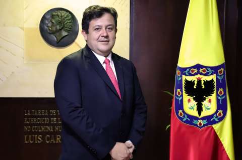 Andrés Castro, personero de Bogotá, renuncia a su aspiración a Contralor General
