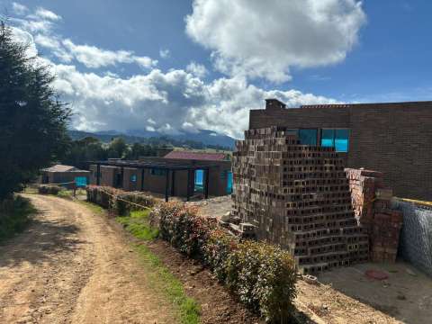 CAR suspende construcción de cinco viviendas en reserva del Río Bogotá