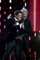 Carlos Vives conmovió con su discurso como ‘Persona del Año’ en los Latin Grammy