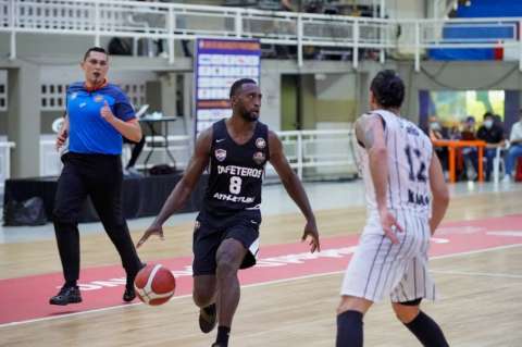 Michael Jackson le amargó el debut en la Liga de Baloncesto a Piratas de Bogotá