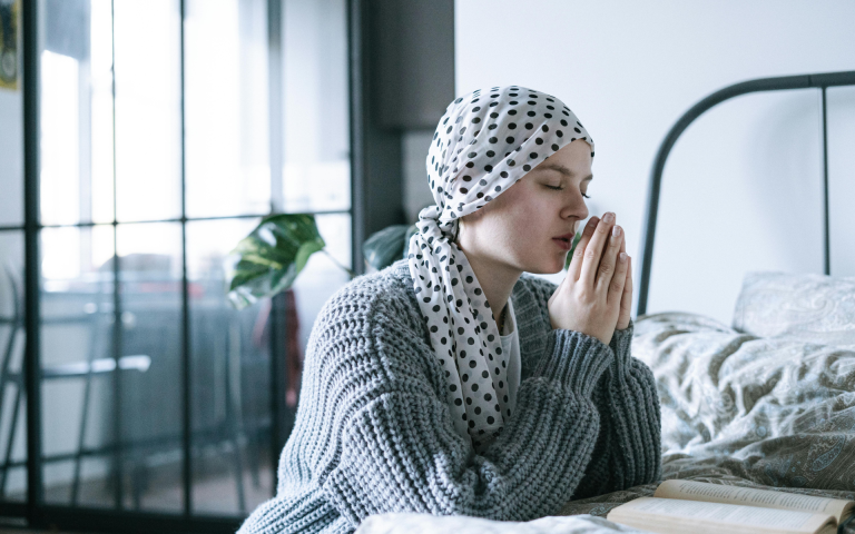¿Se puede ser madre tras superar un cáncer? Riesgos y cuidados a considerar