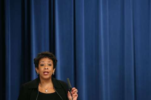 Loretta Lynch, la afroestadounidense que declaró la guerra a la FIFA