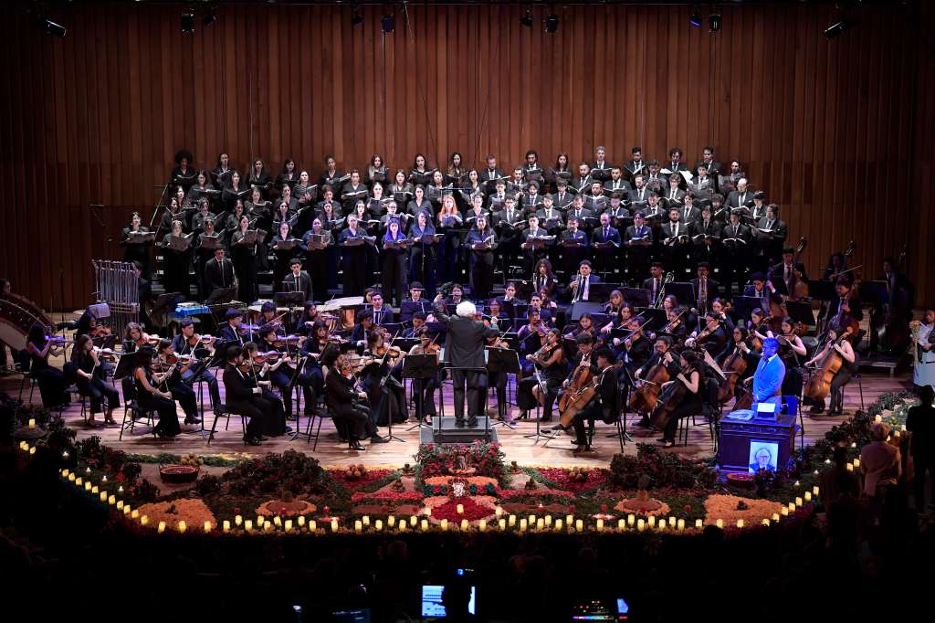 Homenaje musical en el Auditorio León de Greiff en la Universidad Nacional, en el marco del Año Cano y el ciclo musical Presencias - Sonidos & Ecos.