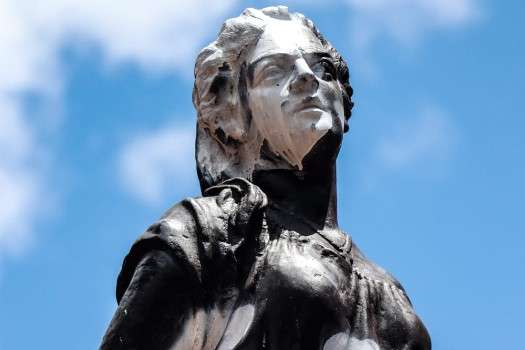 Monumentos en Bogotá, afectados por vandalismo o condiciones adversas como el clima.