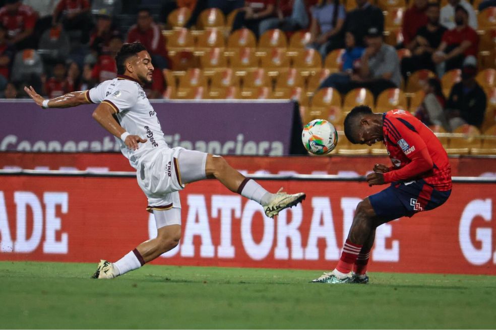 Tolima logró tres puntos importantes en su visita a Medellín.