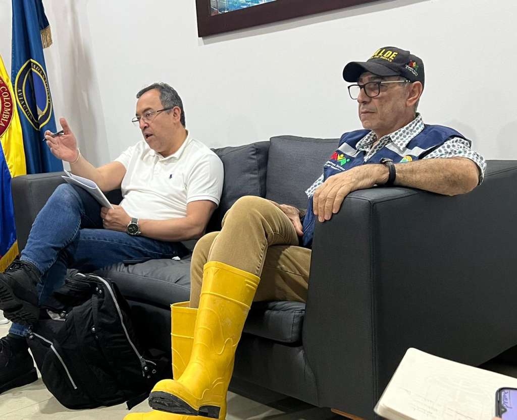 El ministro del Interior, Alfonso Prada, llegó a Cartagena ara instalar el Puesto de Mando Unificado.