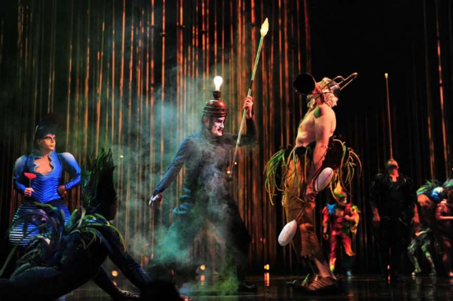 "Varekai", un mundo fantástico ubicado en la cima de un volcán. / David Campuzano