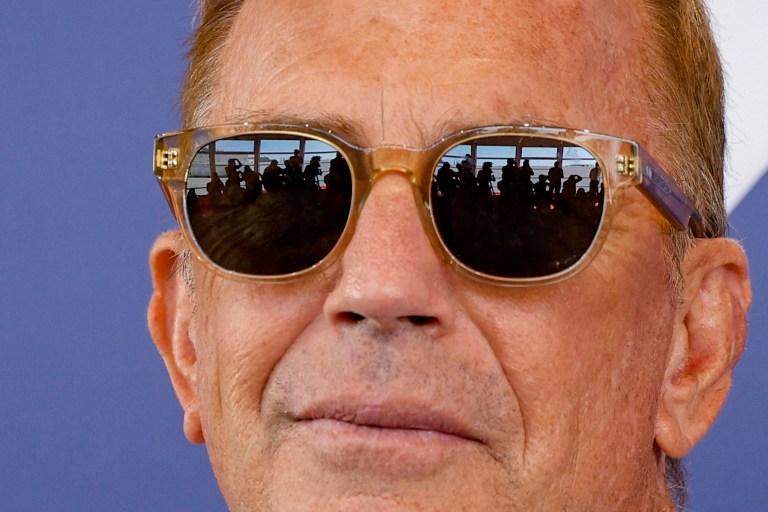 Kevin Costner enfrenta demanda por escenas sexuales no consensuadas en ‘Horizon 2′