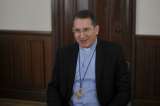 El colombiano que le ayuda al papa a eliminar el abuso a menores