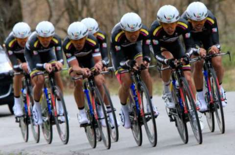 La Vuelta al Ain, carrera que se correrá en Francia, echará a rodar con dos equipos colombianos