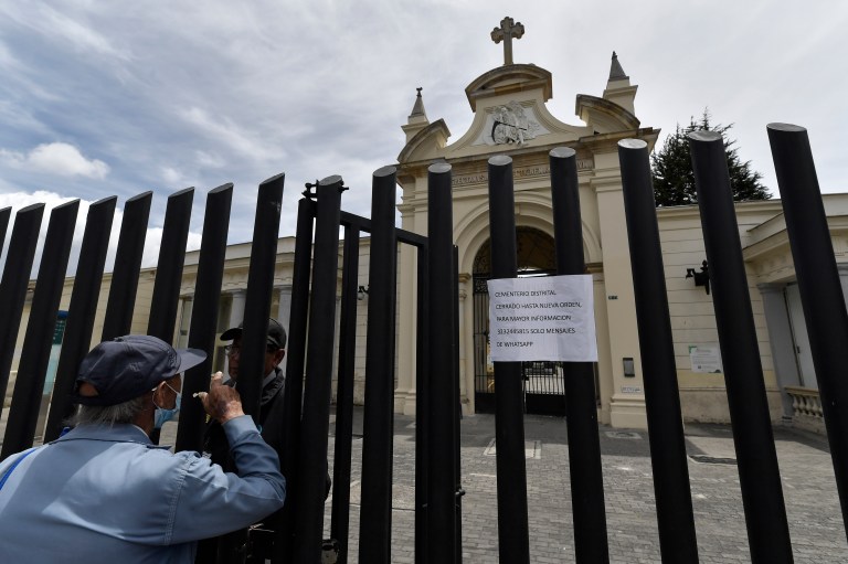 Crisis de cementerios públicos: la muerte anunciada de un contrato enredado