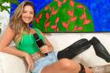 La presentadora Daniella Álvarez se lastimó su pie y ahora está en silla de ruedas