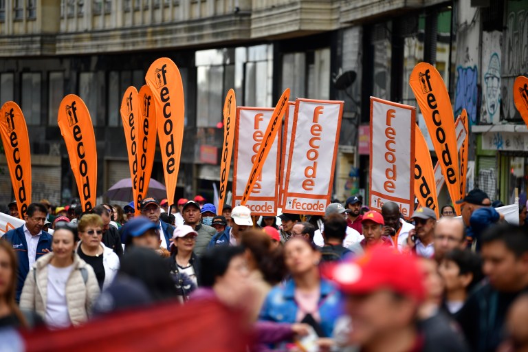 Fecode anuncia marchas en apoyo a reforma que aumenta transferencias a las regiones