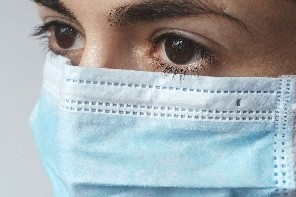 Tapabocas, mascarilla en casa. Efectos en la piel
