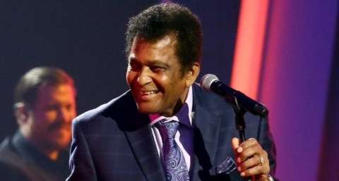Murió el estadounidense Charley Pride, estrella del country