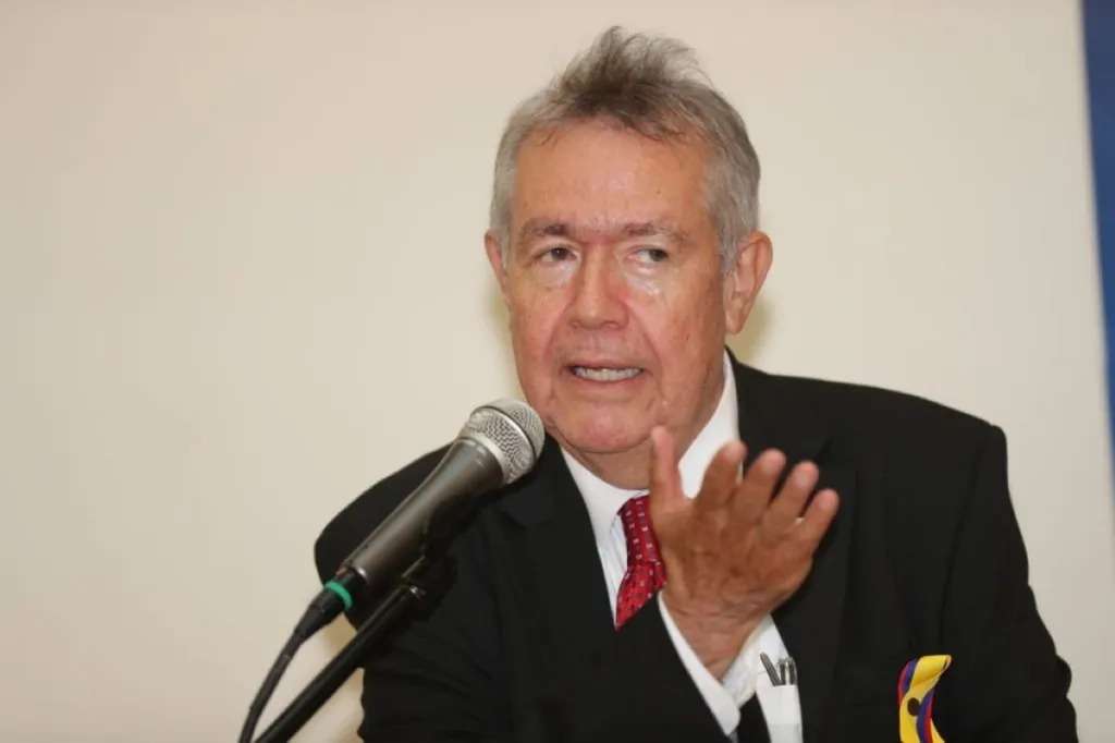 El periodista colombiano Rafael Prieto, radicado en Estados Unidos hace más de cuarenta años, entrará este sábado al Salón de la Fama de la Asociación Nacional de Periodistas Hispanos.