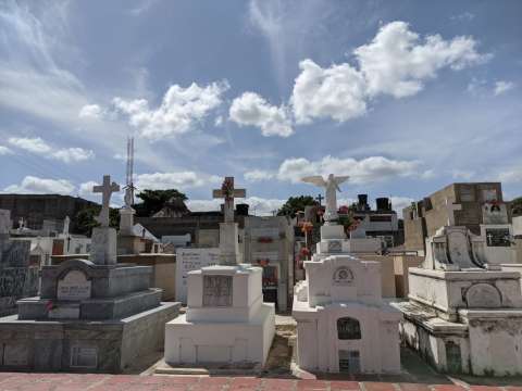 La pandemia acabó con el descanso de los muertos en Riohacha