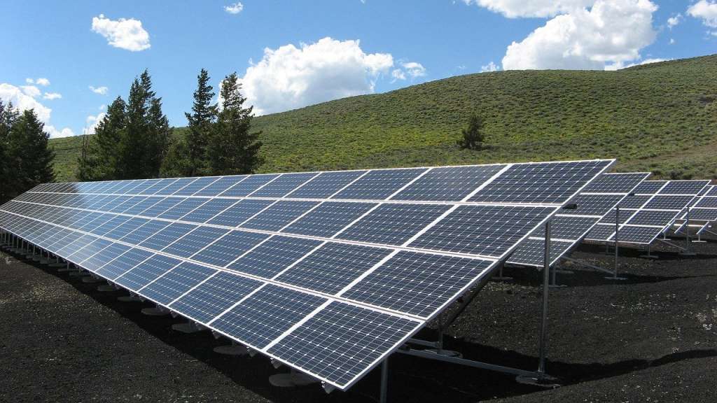 Celsia reparte transferencias por venta de energías renovables.