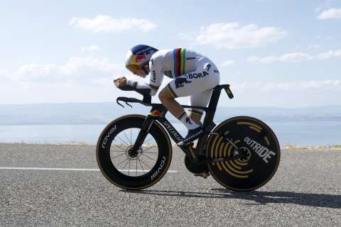 ¡Remco Evenepoel, histórico! Ganó la crono del mundial por cuarto año consecutivo
