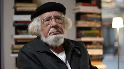 Ernesto Cardenal recibió "amorosamente" el indulto del papa Francisco
