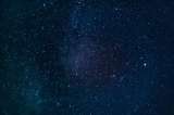 Dispositivo experimental logra generar electricidad usando el frío del universo