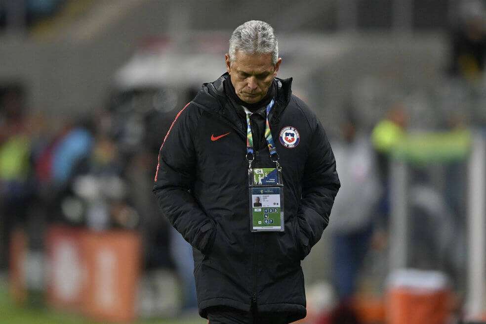 Reinaldo Rueda lleva 15 meses a cargo de la selección chilena. / AFP
