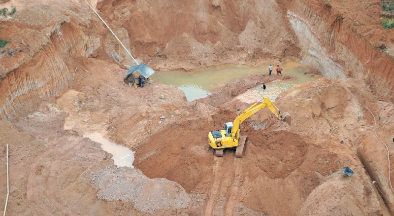 La trazabilidad de la producción mineral, la capacitación a jueces y el ajuste a marcos normativos de endurecimiento de penas para actividades ilegales son algunos de los puntos a tratar para mejorar dentro del sector minero, en términos de regulación, según los expertos consultados.