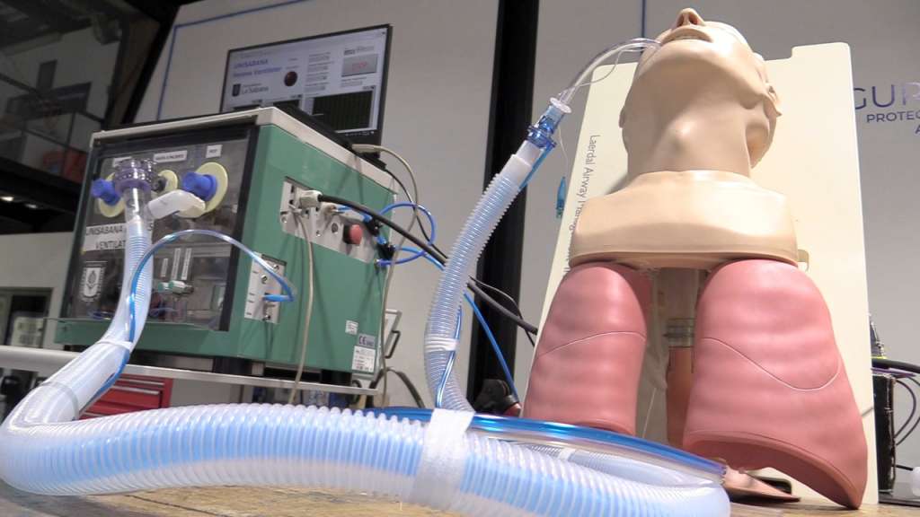 Los ventiladores fueron desarrollados de forma conjunta por las facultades de Ingeniería y Medicina, la Clínica Universidad de La Sabana y la Fundación Neumológica Colombiana.
/ Cortesía, Universidad de la Sabana.