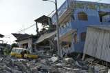 "Muchas personas pedían auxilio pero no pudimos hacer más": sobreviviente de terremoto en Ecuador