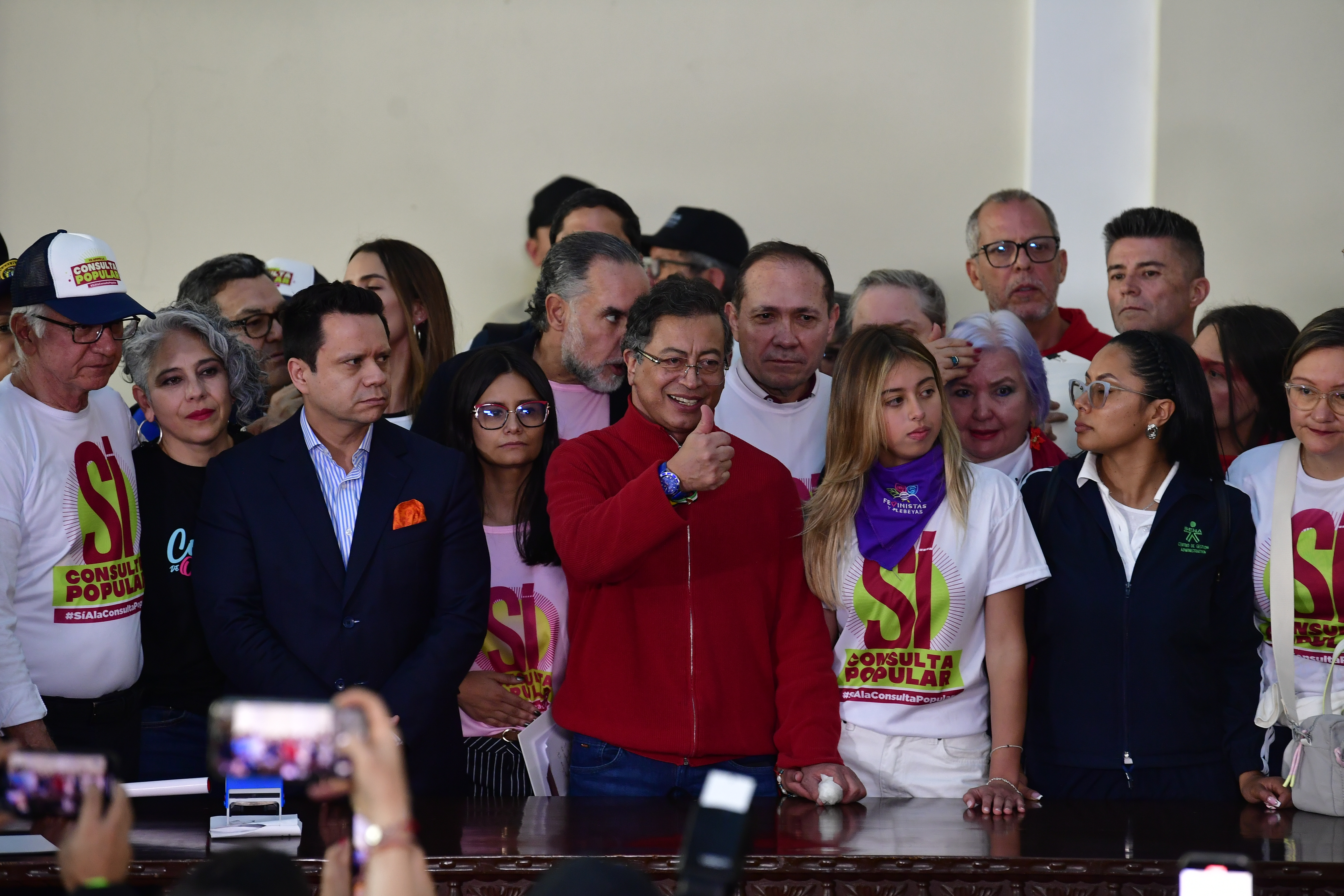 Presidente de la República durante la presentación y radicación de la Consulta Popular en el Senado