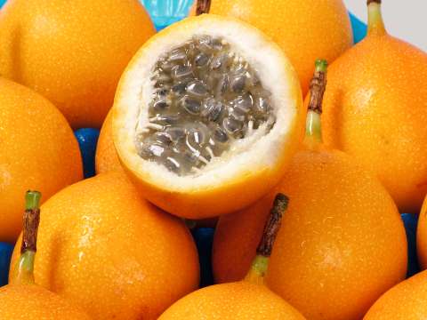 ¿Las pepas de la granadilla se comen?