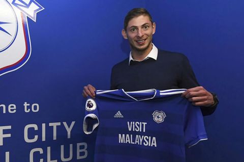 "Estoy en un avión que parece está por caerse a pedazos": audio de Emiliano Sala