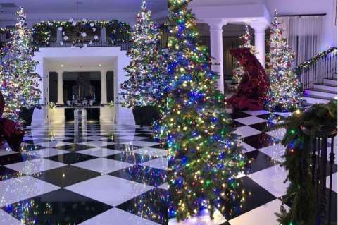 El decorado navideño de ensueño del clan Kardashian