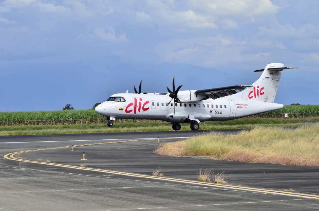Avión aerolínea Clic