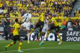 Bundesliga: Borussia Dortmund goleó y no le pierde pisada al Bayern Múnich