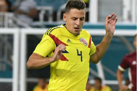 Santiago Arias abandona la concentración de Colombia, por lesión