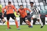 Con Cuadrado los 90 minutos, Juventus ganó y sigue en la pelea por la Serie A