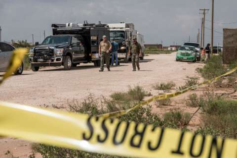 Texas flexibiliza leyes sobre armas horas después de segundo tiroteo masivo en un mes