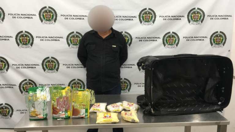 Capturan a pintor con tres tarros de condimentos cargados con cocaína