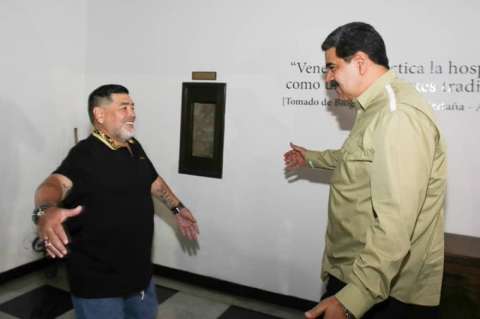 Maradona llega a Venezuela para dar apoyo político a Maduro