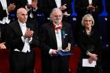 El rey Carlos Gustavo de Suecia entrega hoy los Premios Nobel