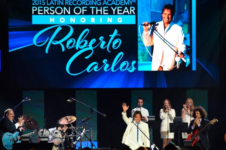 «Un millón de amigos» celebran la carrera de Roberto Carlos en Las Vegas