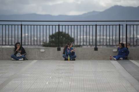 Este próximo lunes comienza el retiro del tapabocas en espacios escolares