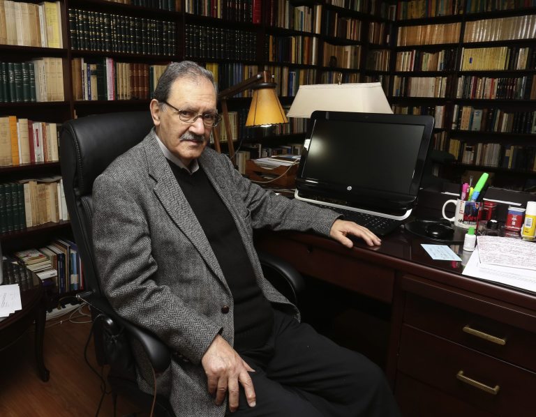 Carlos José Reyes: un apasionado por Cervantes