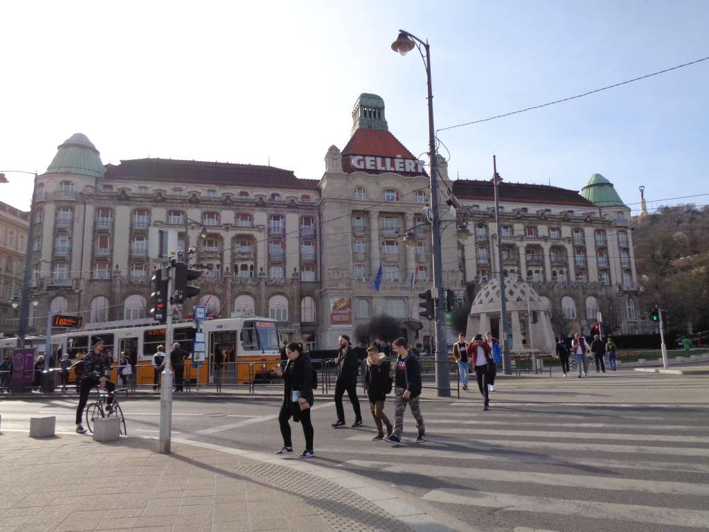 El hotel Gellért construido a principios del siglo XX es una de las piezas de art nouveau más hermosas y representativas del mundo.