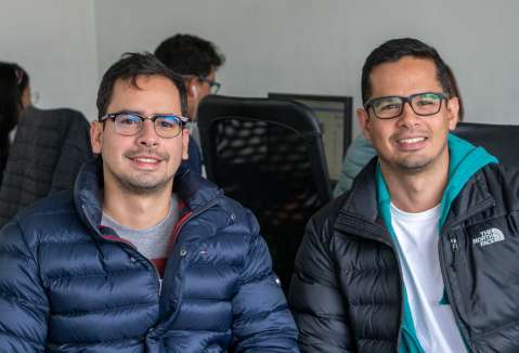 Crearon una aplicación para vender gafas hacia cualquier parte de Colombia