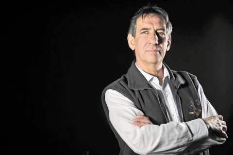 Guillermo González desentraña el periodismo de los 80 en su nuevo libro