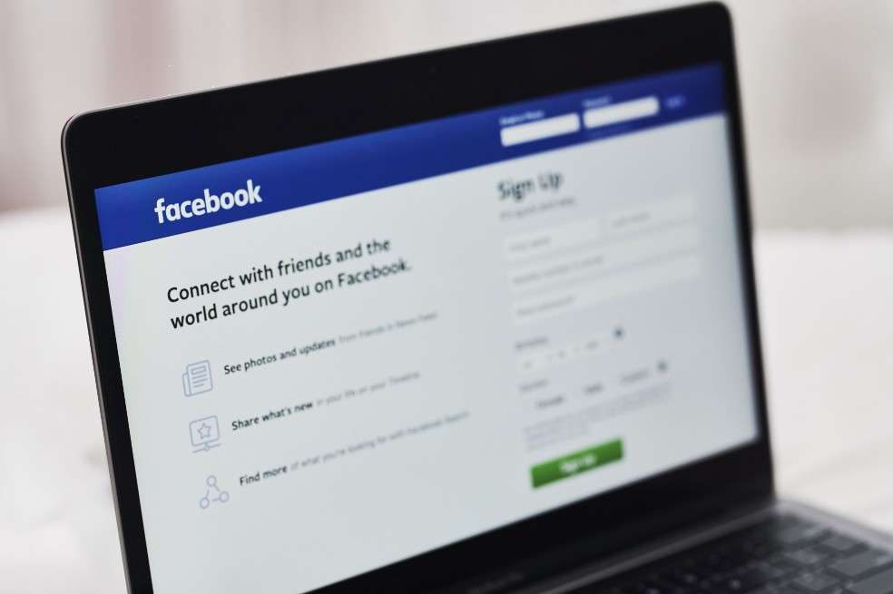 Facebook en un computador.